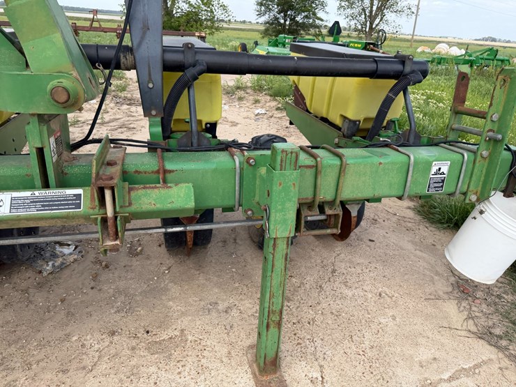 john-deere-1720-image-84
