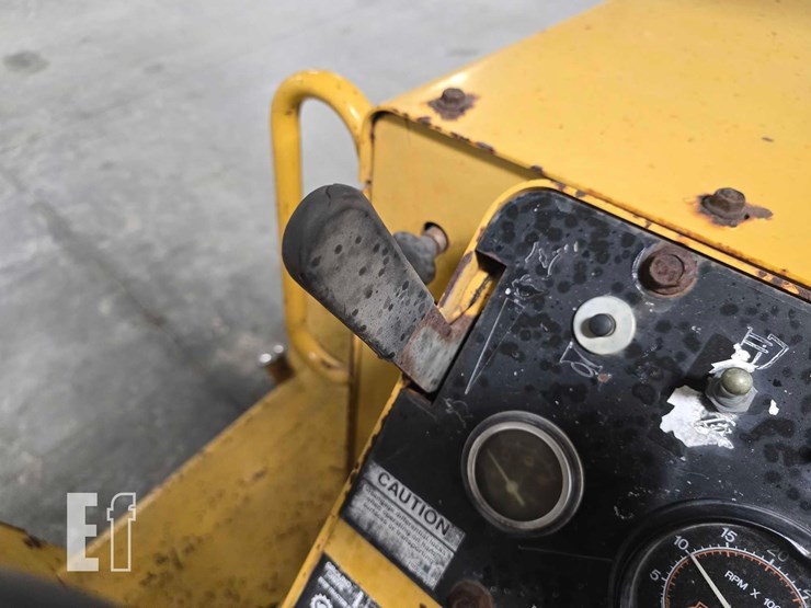 2007-vermeer-v8550-image-24