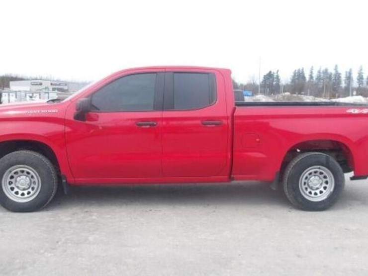 2023-chevrolet-1500-image-8