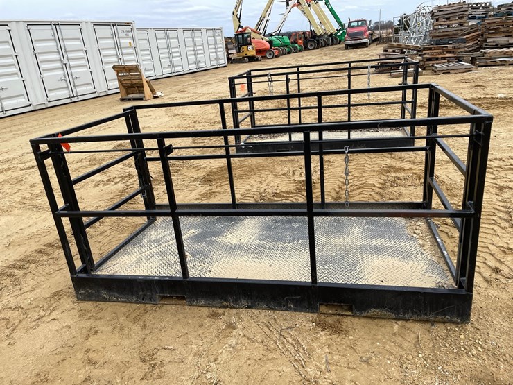 #7533-•-8'-work-platform-with-fork-pockets-image-2