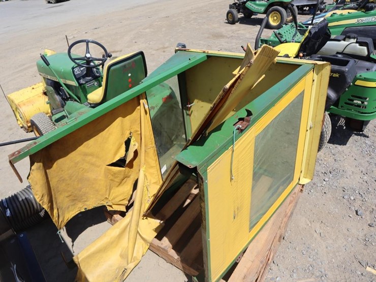 john-deere-110-image-21