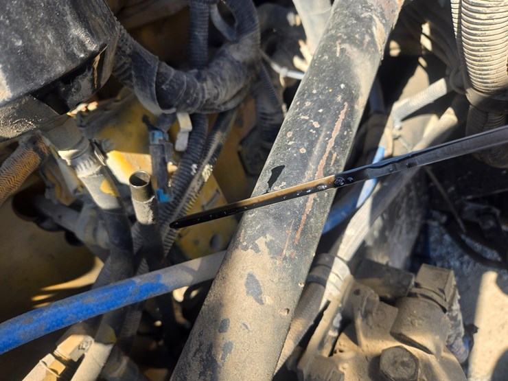 2005-peterbilt-379-image-38