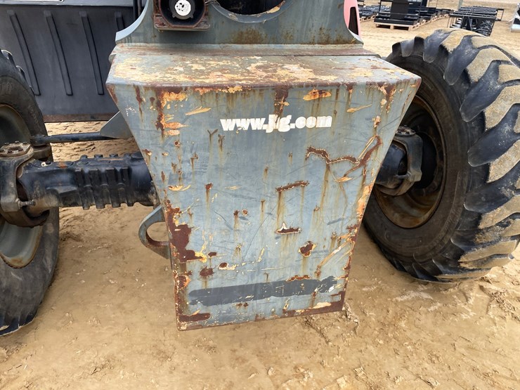 2005-jlg-g9-43a-image-18