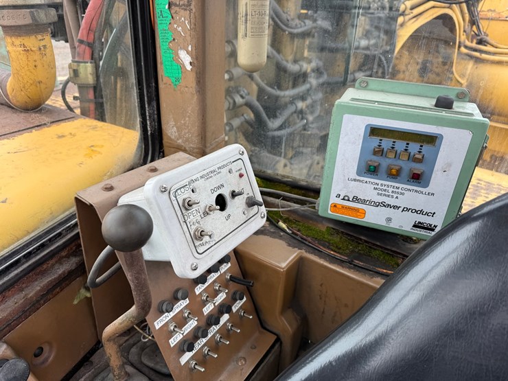 caterpillar-637e-image-100