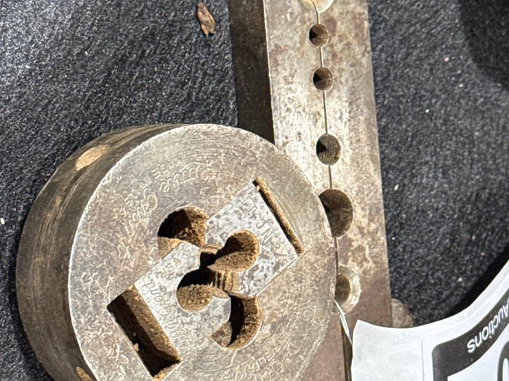 #730-•-threading-tool-image-3