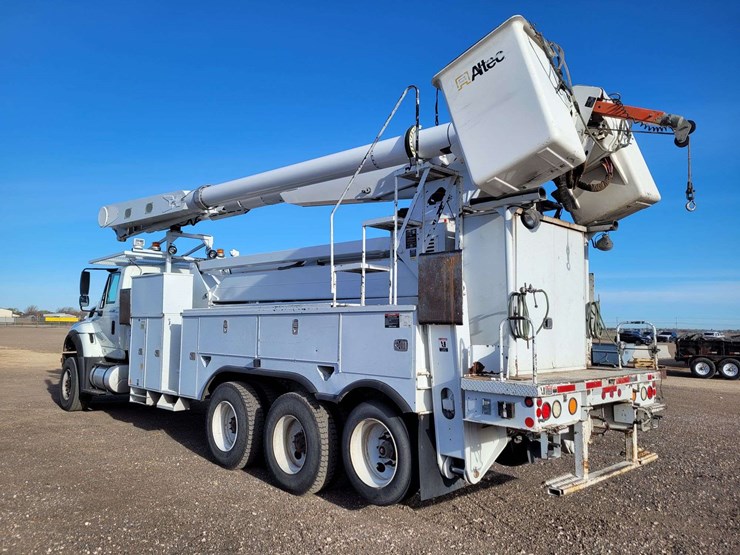 2013-international-harvester-sx525-bucket-truck-image-8