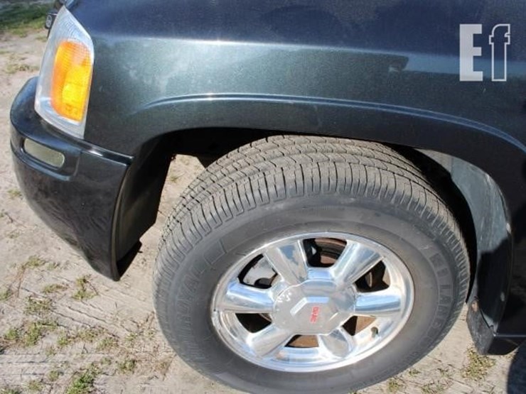 2004-gmc-envoy-image-5