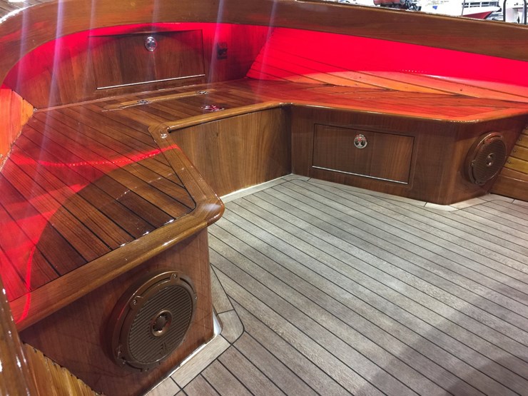 #9549-•-“sweetheart”-–-custom-monomoy-24'-center-console-|-high-performance-shallow-water-sportfish-image-18