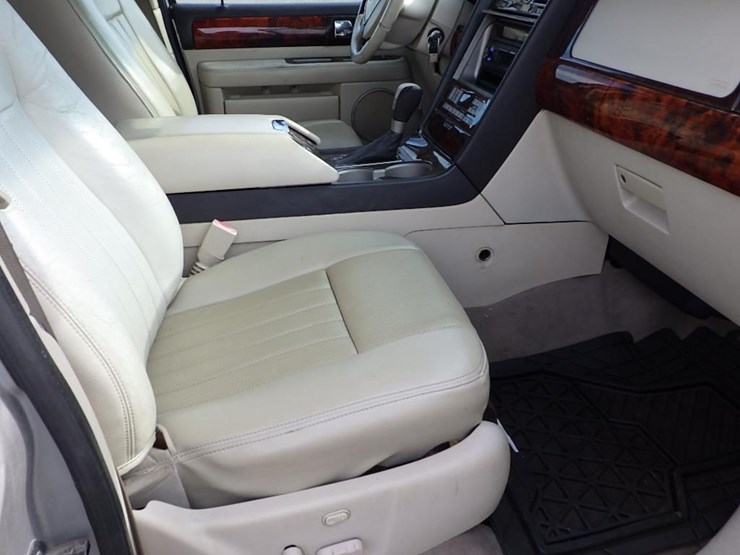 2003-lincoln-navigator-image-20