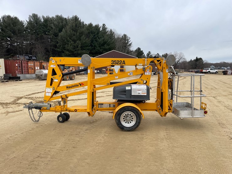#7512-•-(m-1)-2021-haulotte-3522a-electric-towable-man-lift-image-8