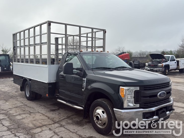 2017-ford-f350-image-2