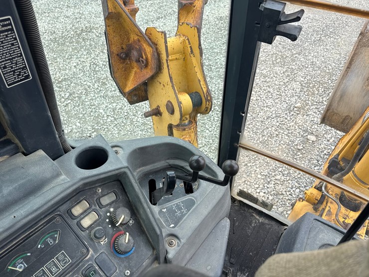 2001-deere-310sg-image-69