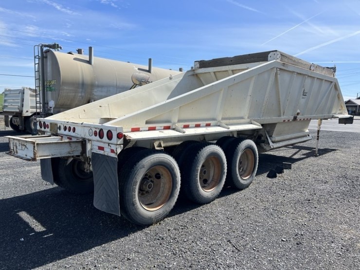 2007-axle-dump-trailer-image-4