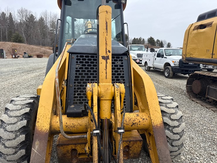 2001-deere-310sg-image-31