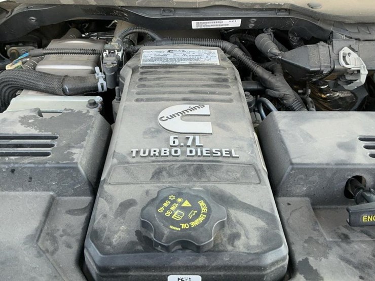 2022-dodge-3500-image-13