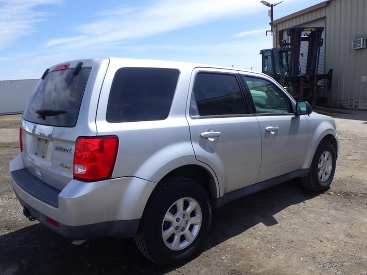 2010-mazda-tribute-image-3