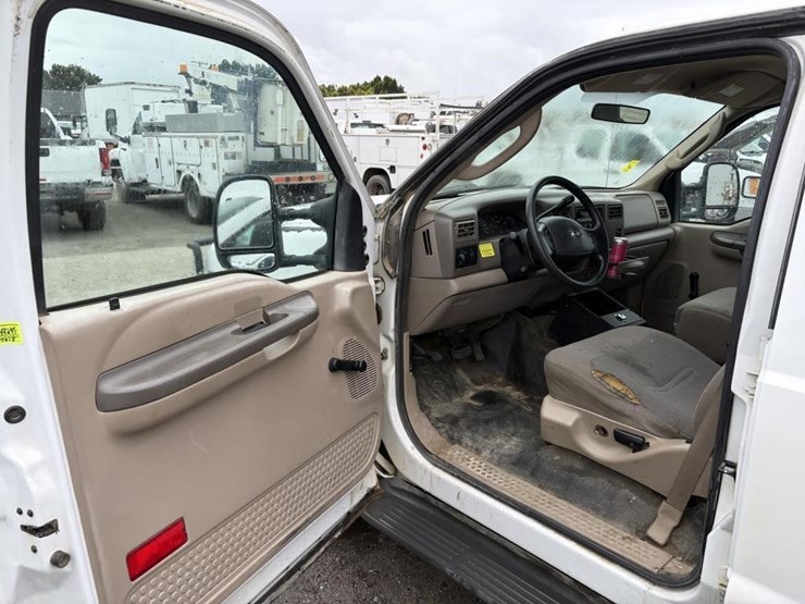 2004-ford-f250-image-13