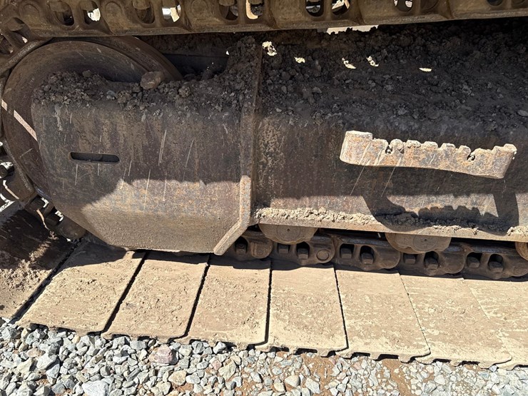 2009-deere-225-lc-image-73