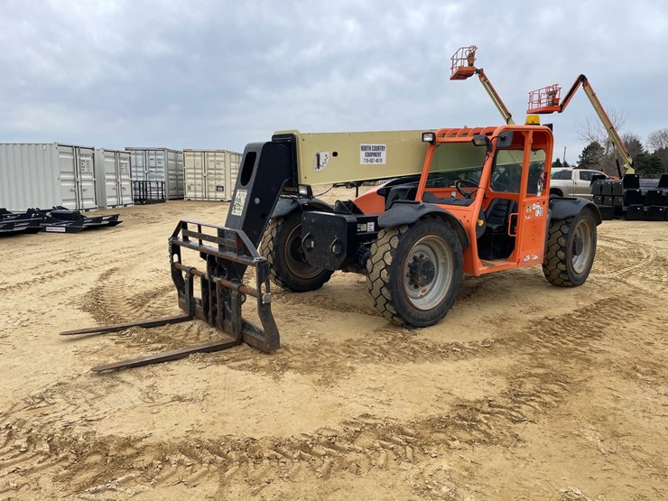 2014-jlg-g9-43a-image-1