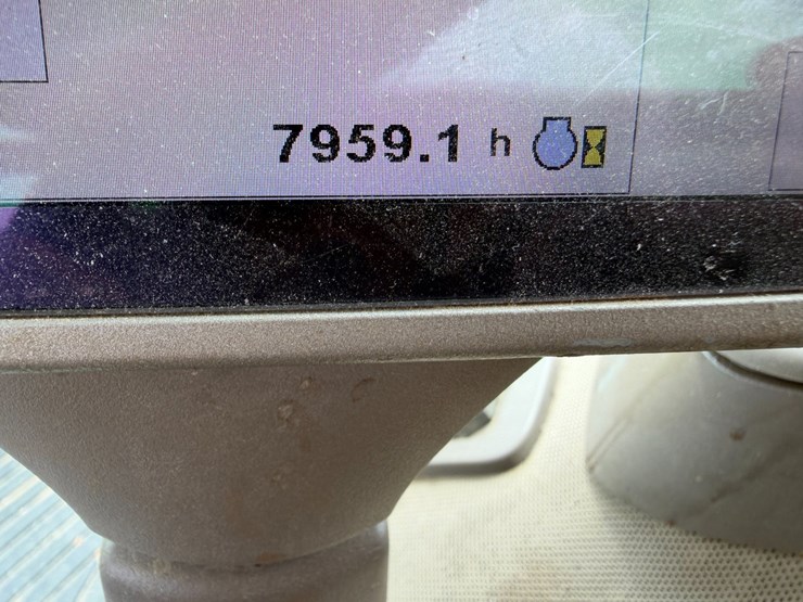 2010-john-deere-8270r-image-78