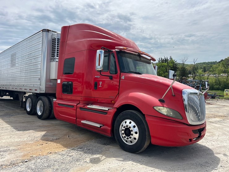 2011-international-prostar-image-4