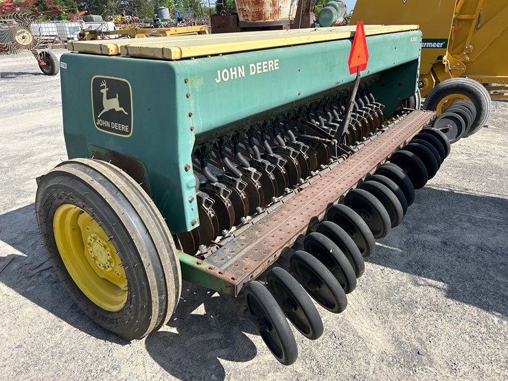 john-deere-8300-image-7