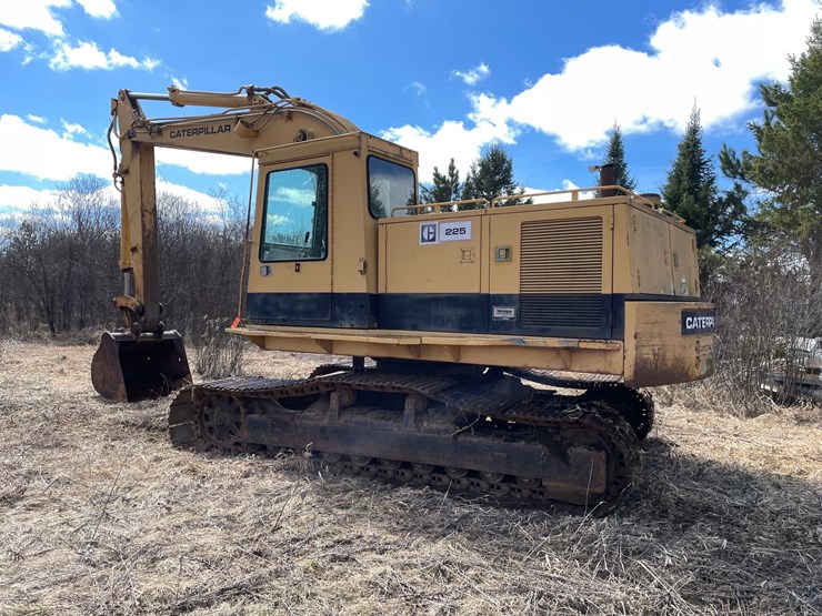 caterpillar-225-image-7