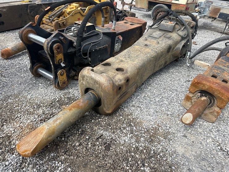 caterpillar-336-image-2