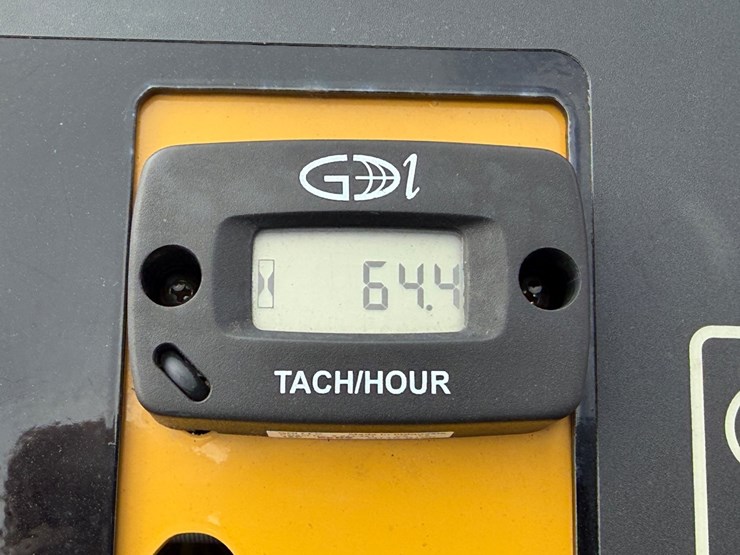 2024-vermeer-rtx250-image-16