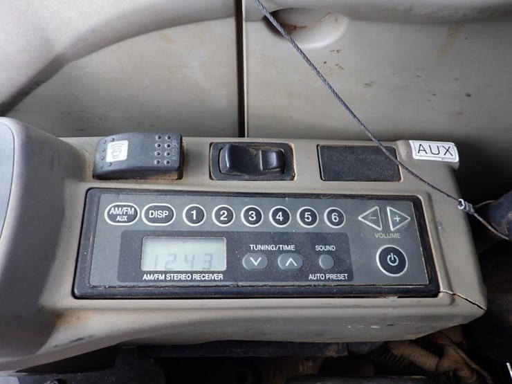 2014-case-cx145c-image-41