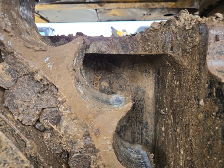 deere-470g-lc-image-76