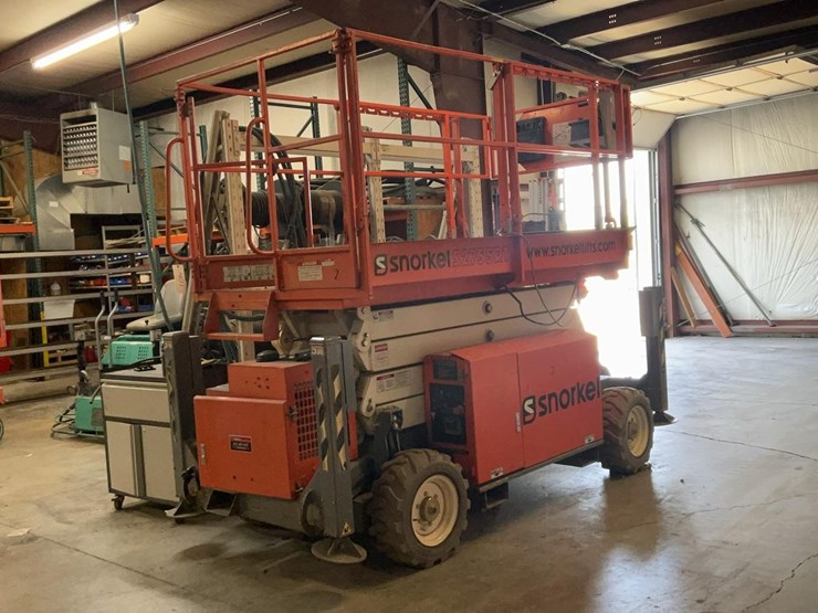 #401-•-snorkel-4wd-rough-terrain-27'-scissor-lift-image-26