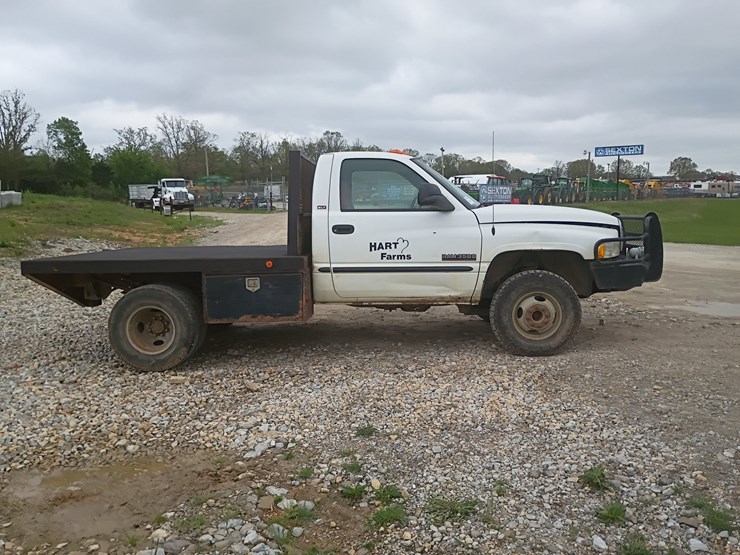 2000-dodge-ram-3500-image-11