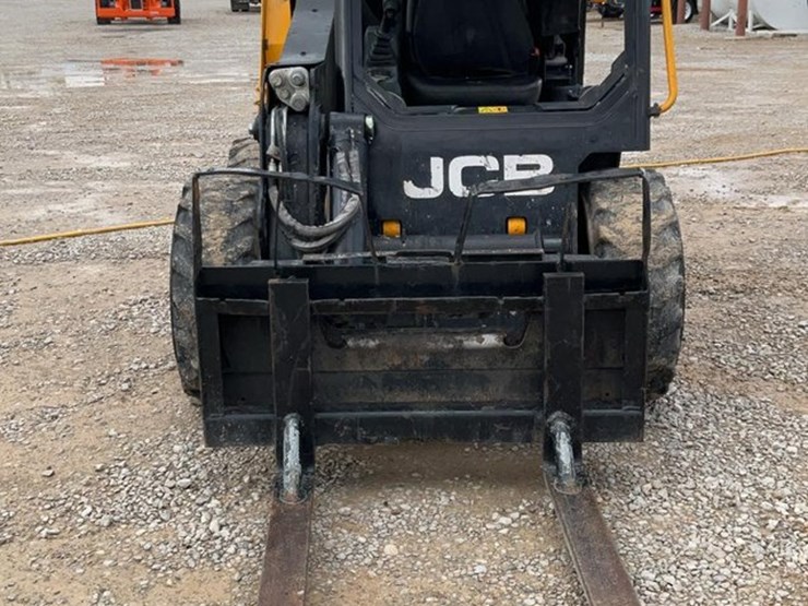 2021-jcb-215-image-8