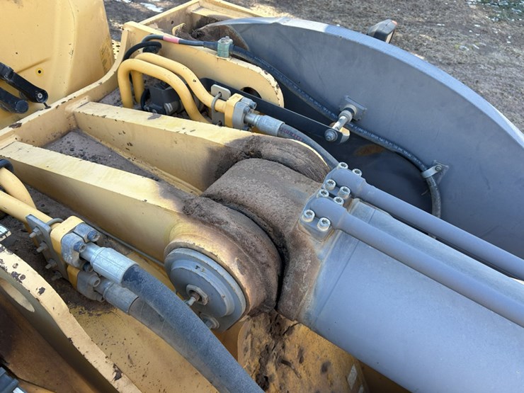 volvo-l250g-image-22