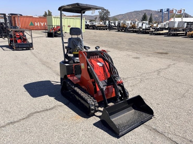 2026-sdlanch-ssl580-skid-steer-loader-image-2