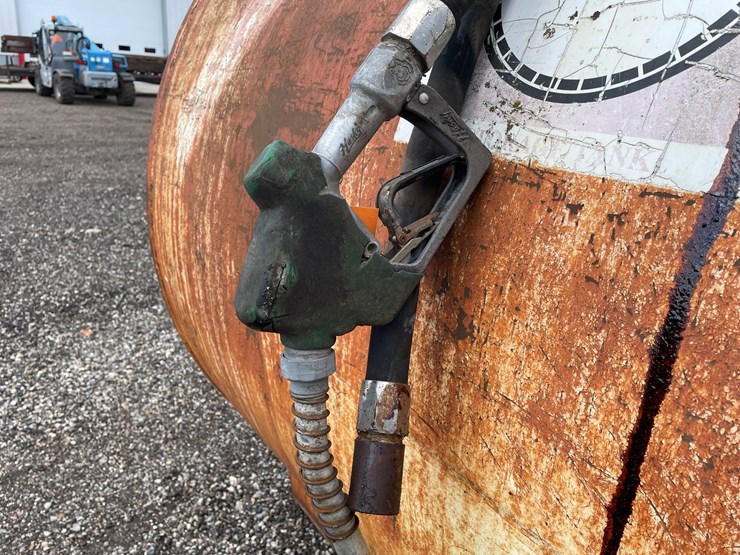 #3388-•-derson-1,000-gallon-dual-wall-fuel-tank-image-7