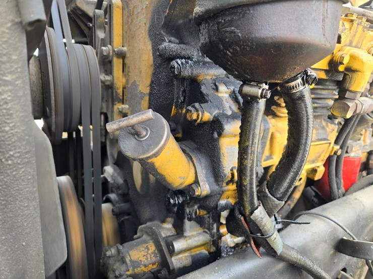 2000-peterbilt-379-image-34