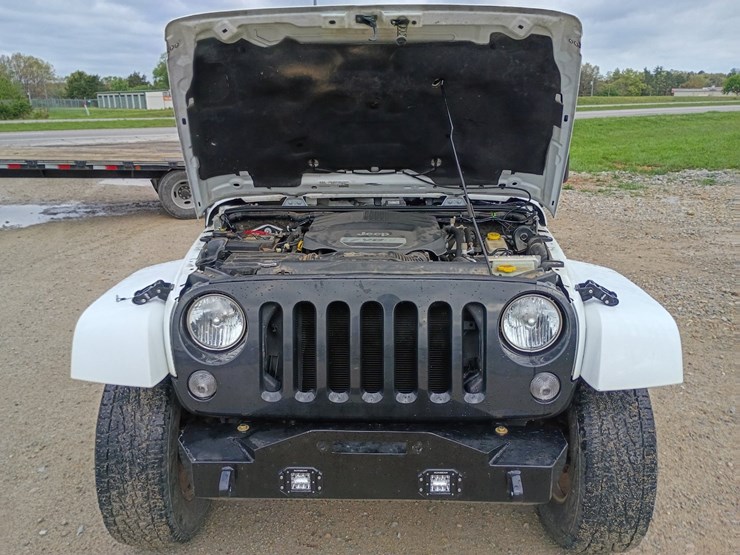 2015-jeep-wrangler-image-17