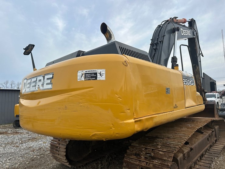 2013-deere-350g-lc-image-15