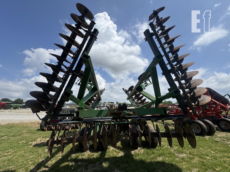 john-deere-630-image-9