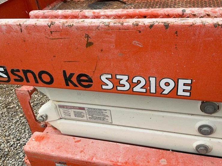 #414-•-2019-snorkel-19'-scissor-lift-image-8