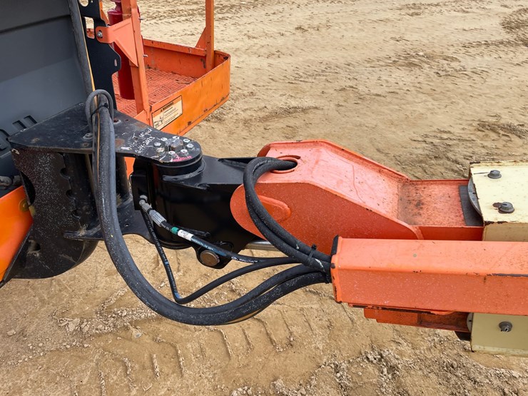 jlg-400s-image-28