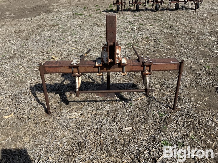 3-pt-bale-spear-image-2