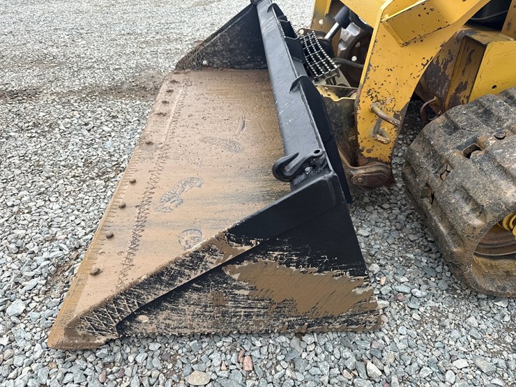 2017-caterpillar-279d-image-9