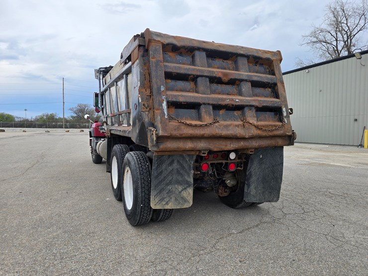 2003-mack-rd688s-image-12