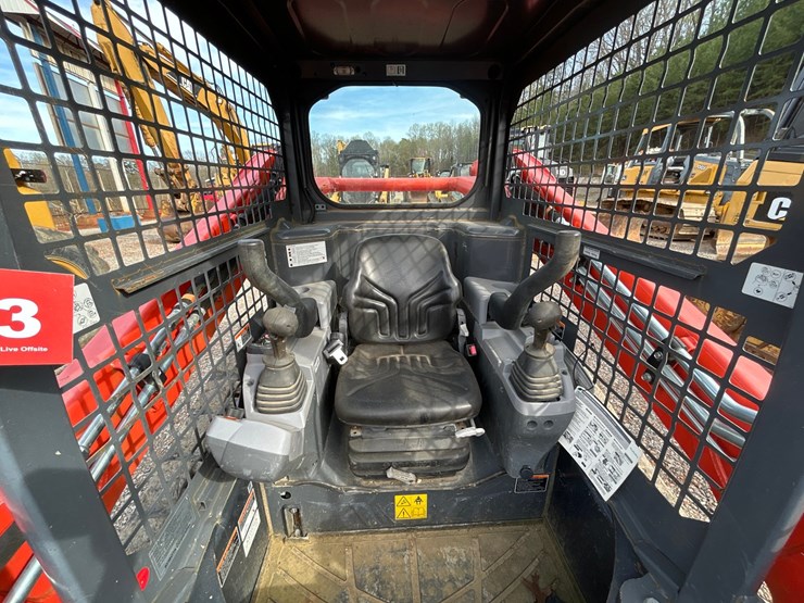 2023-kubota-svl65-2-image-46