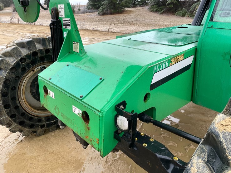 2014-sky-trak-6042-image-12