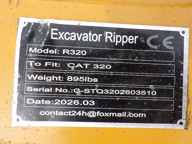 caterpillar-320-image-6