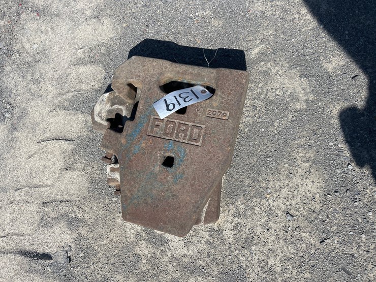 ford-tractor-image-1